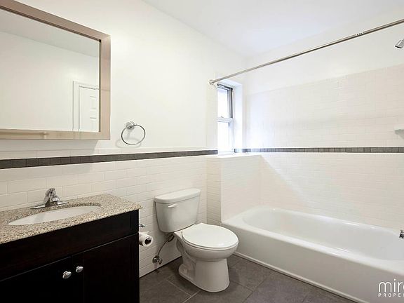 4th image of 711 Madison Ave #9