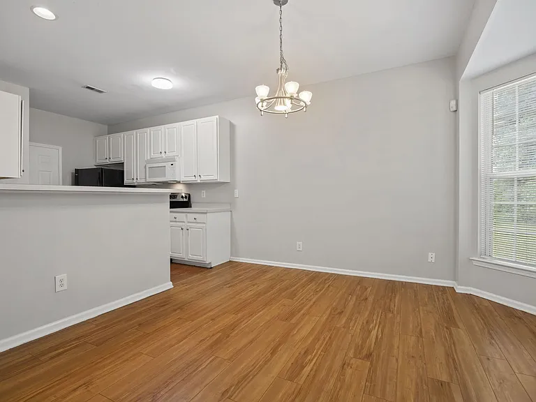 409 Burrell Rd — Photo 12