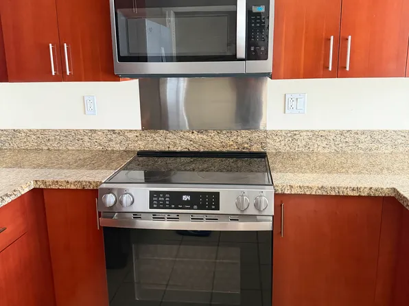 909 Kapiolani Blvd, Honolulu, HI