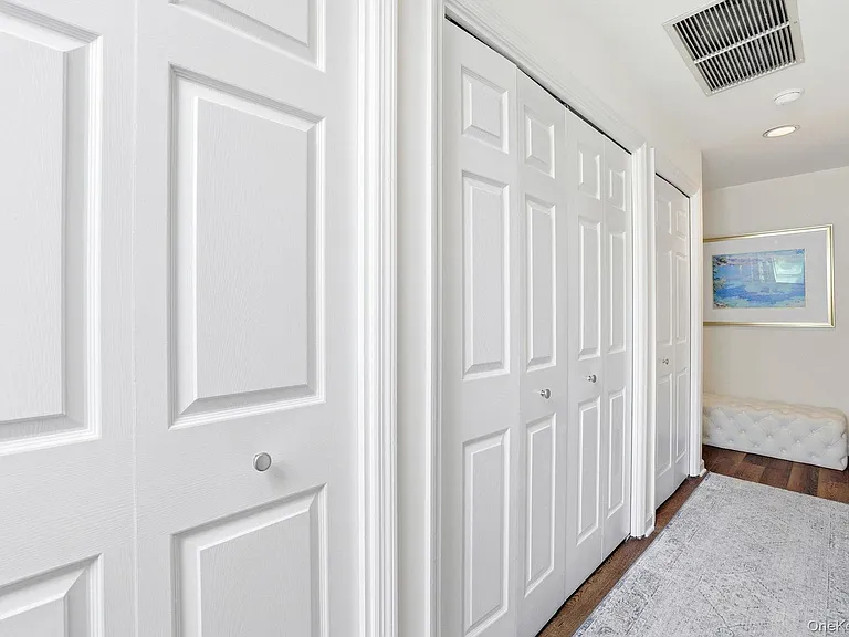 599 Midland Ave #3-5 — Photo 12