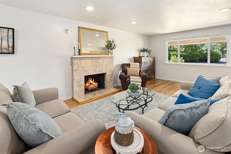 4th image of 12406 SE 47th Street