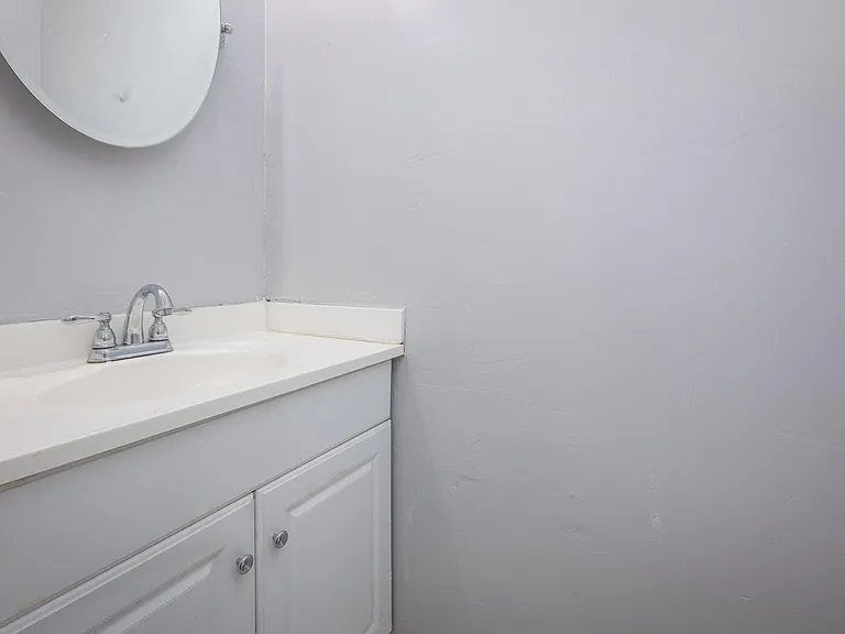 3521 Derby Shire Cir — Photo 10