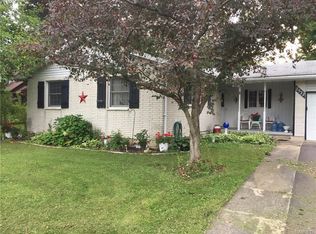 7572 Depot St, Derby, NY 14047
