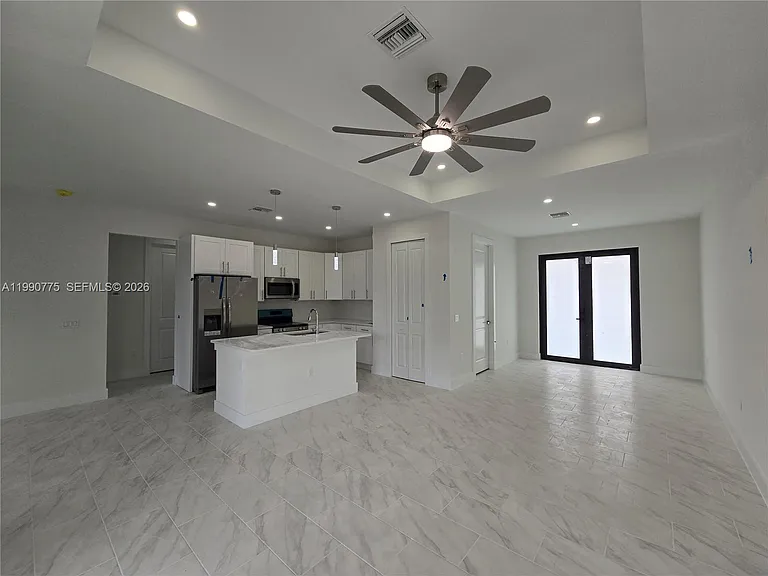 4626 Connie Ave N — Photo 5
