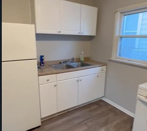 5th image of 5306 Hamilton Ave