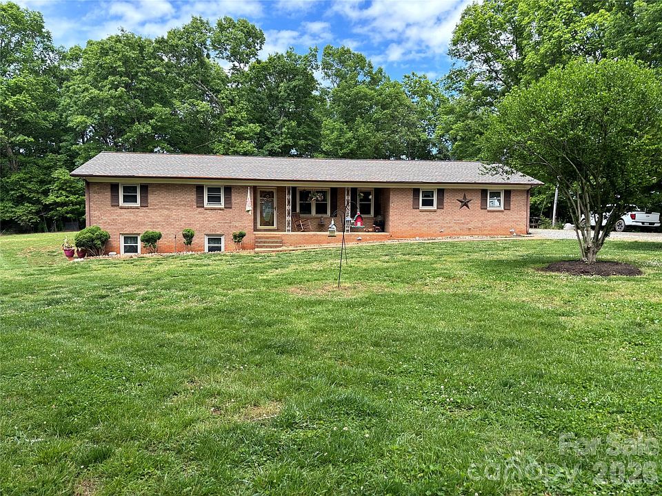 1st image of 74 Miranda Dr