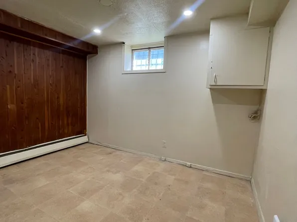 6 Rose Avenue image 3 of 4