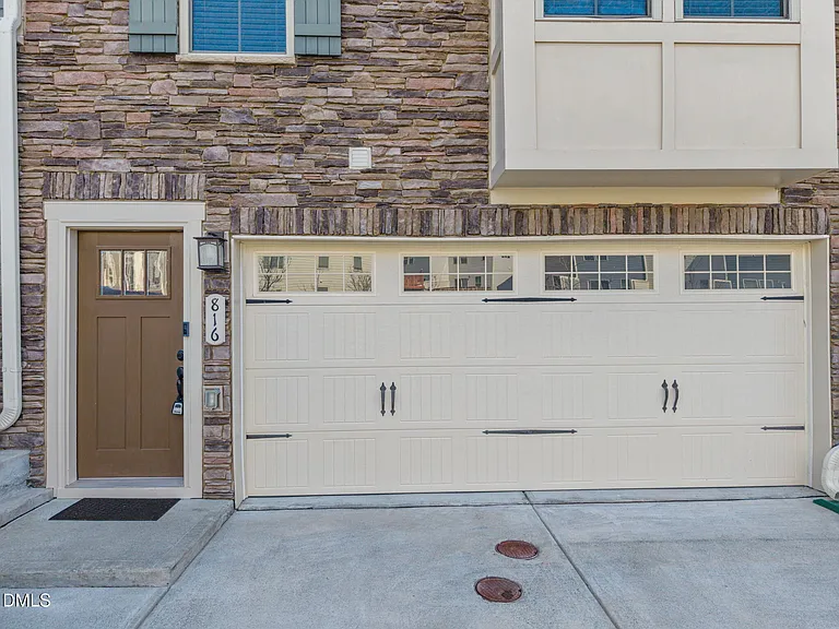 816 Channing Park Cir — Photo 2