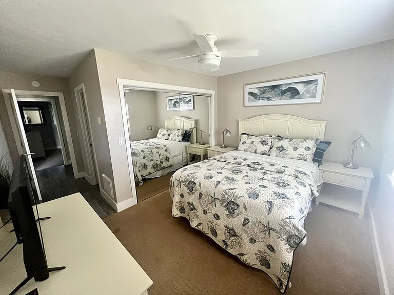 1844 Grand Ave #4 — Photo 23