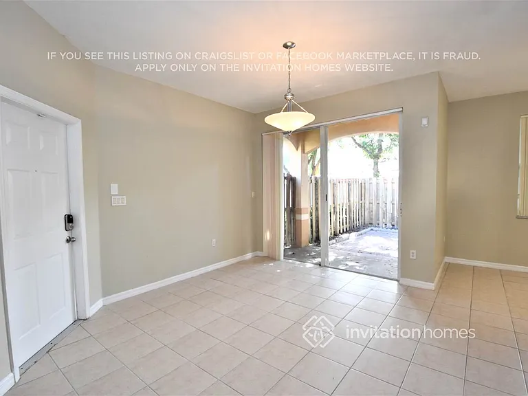 12446 SW 125th Ter — Photo 4