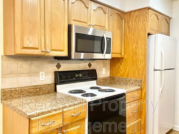 5th image of 1055 Still Harbor Cir