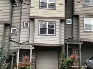 2606 SW Water Ave, Portland, OR 97201