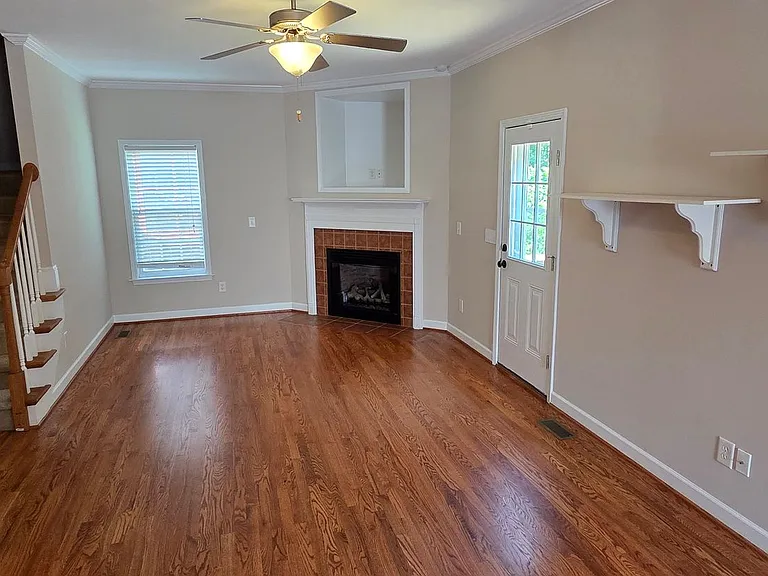 4049 Clinard Ave — Photo 13