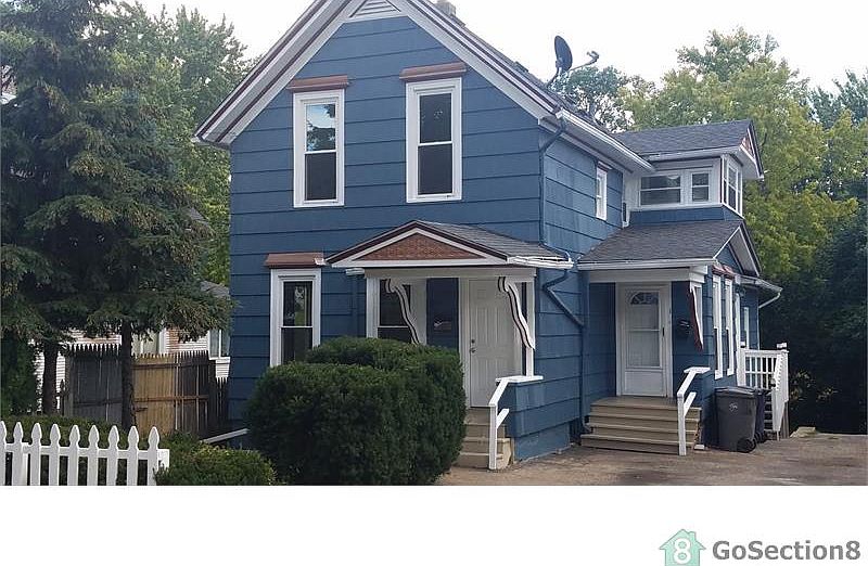 1st image of 367 Yarwood St #2