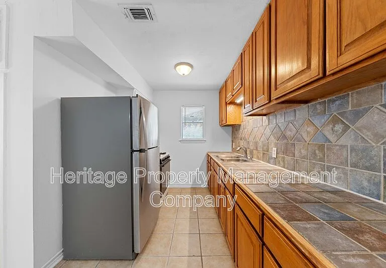4942 Driskill St — Photo 8
