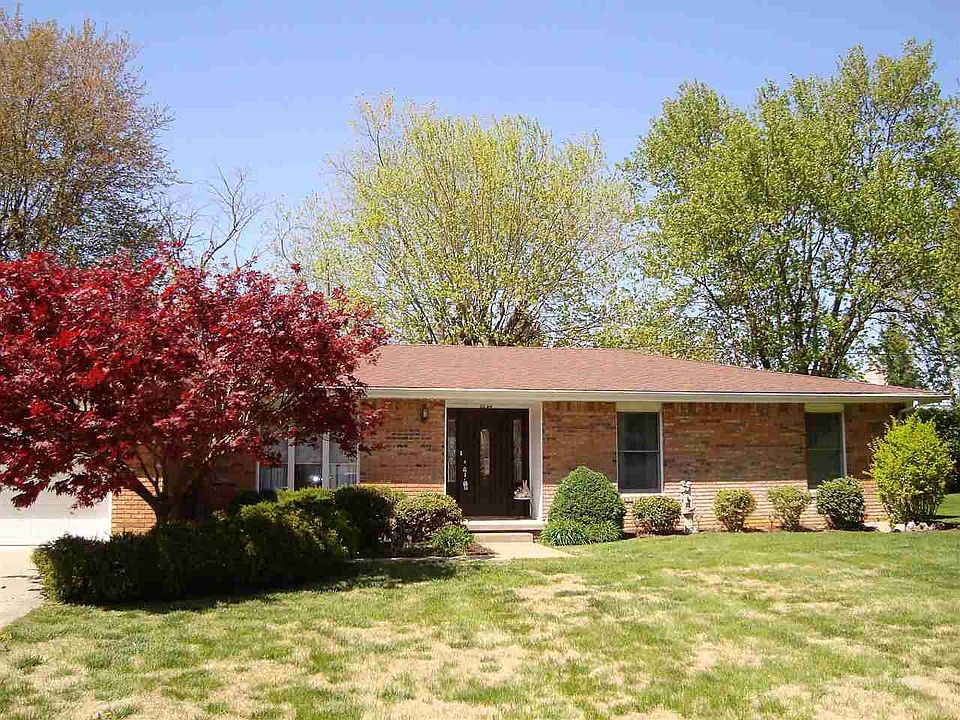 1st image of 1044 Holly Dr