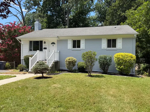 3242 Holly Hill Dr, Falls Church, VA 22042