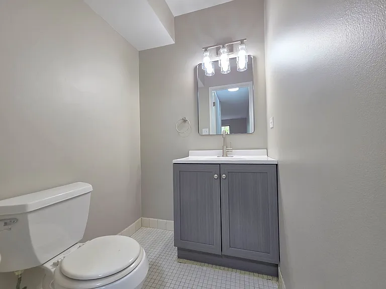 1473 N Winslowe Dr #202 — Photo 15