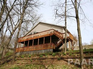 311 Brandy Dr, Mackinaw, IL