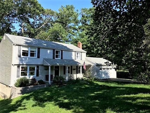 2nd image of 18 Berrywood Ln