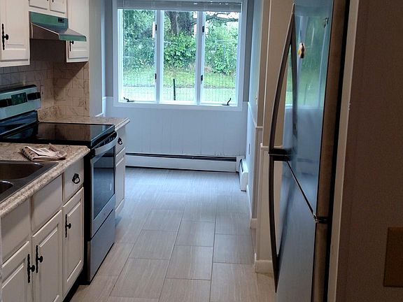 5th image of 33 Wilson Ave Floor 1