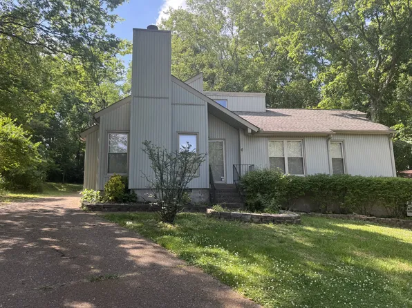 536 Newcastle Ln, Hermitage, TN 37076