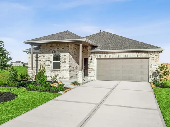 693 Daniels Lake Ln, Dayton, TX 77535