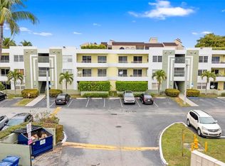 10755 SW 108th Ave APT 301, Miami, FL 33176