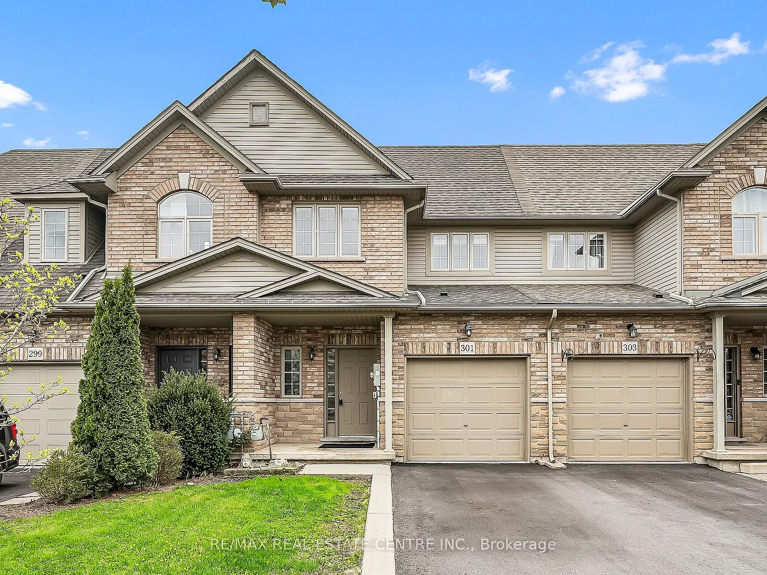 3 bed, $2,850 — Photo 1