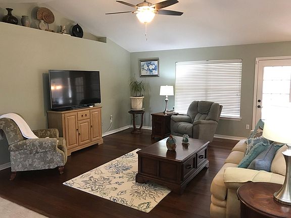 2nd image of 2647 Hidden Creek Dr