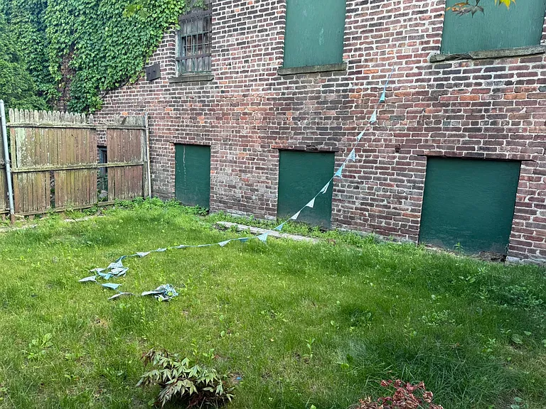 67 Saint Pauls Ave #1 — Photo 26