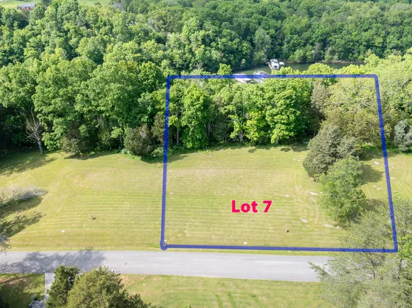 7 Cedar Pointe Dr, Somerset, KY 42501