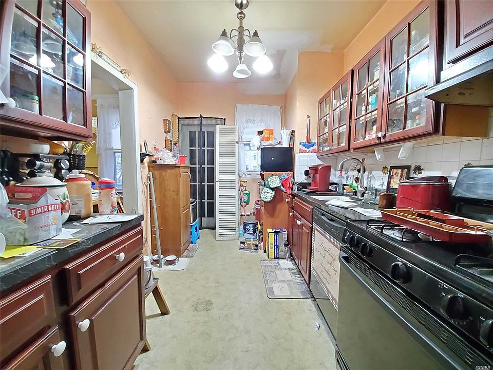 2nd image of 107-41 110th St