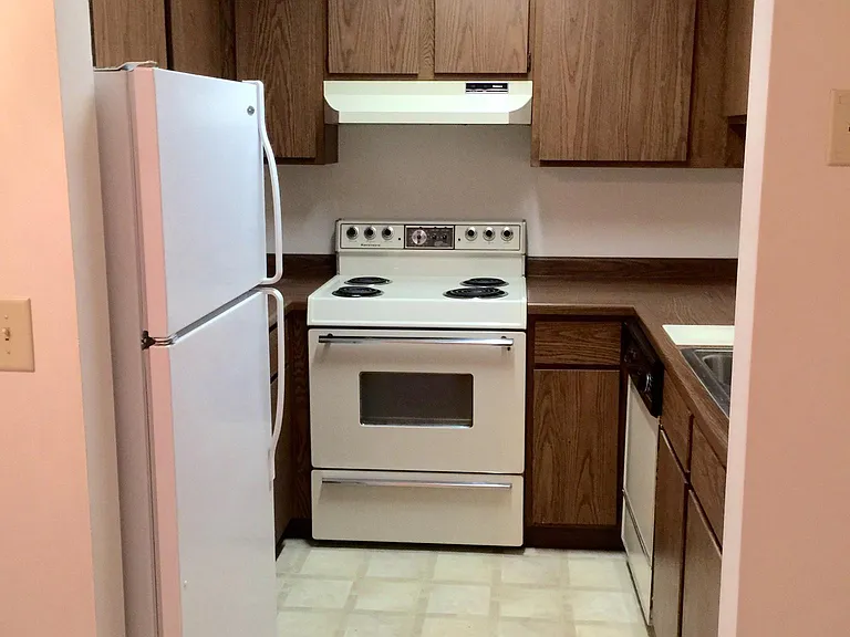 1331 W 3rd St #101 — Photo 1