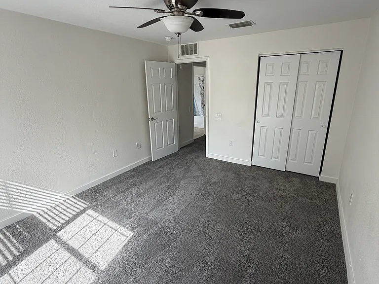 2096 Kings Palace Dr — Photo 10