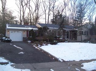 1 Stearns Rd, East Brunswick, NJ 08816