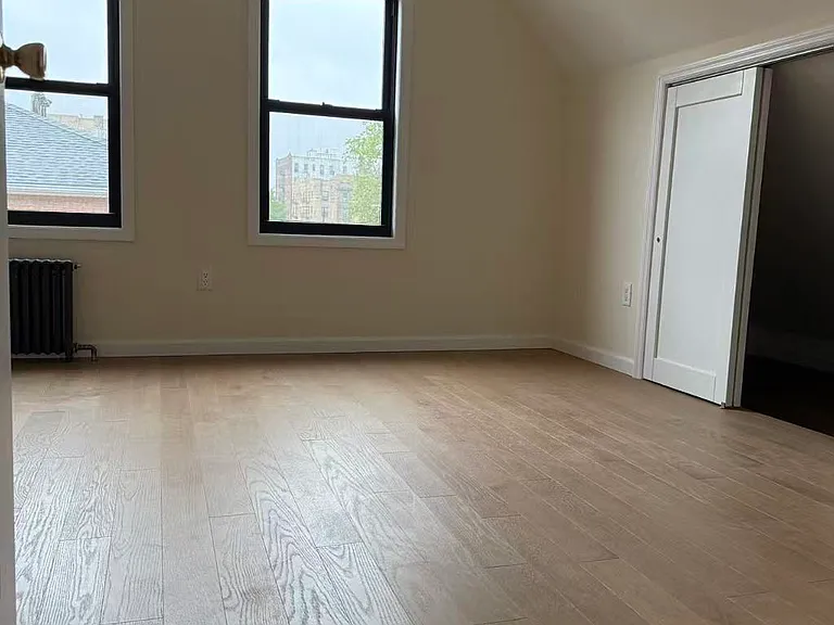 2238 Benson Ave #3 — Photo 7