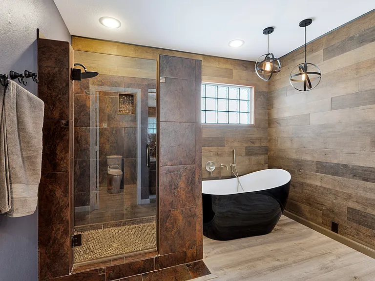 5049 Forest Oaks Dr — Photo 36