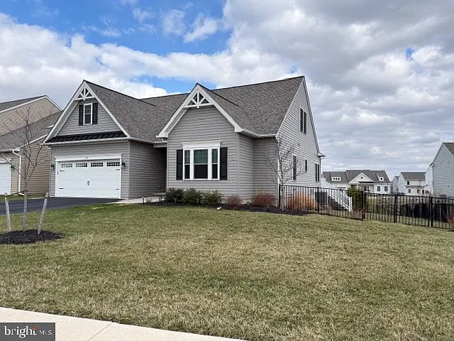 245 Flintwood Dr photo 1