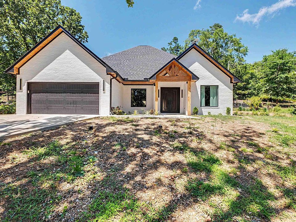 1st image of 3011 Beauchamp Rd