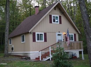 147 Pepperidge Dr, Dingmans Ferry, PA 18328