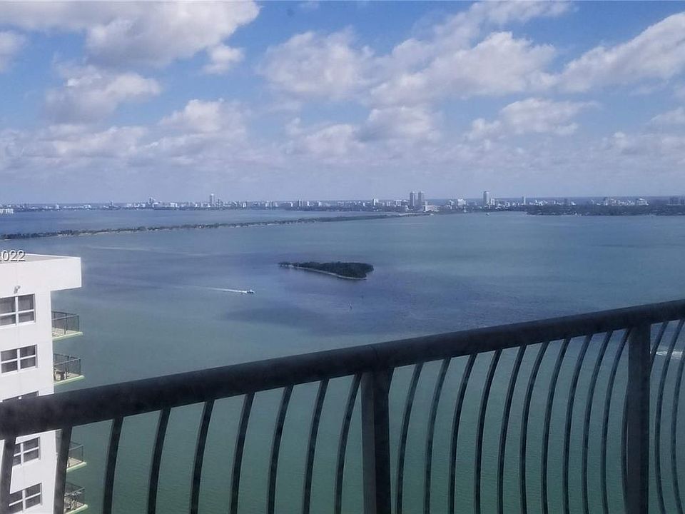 1st image of 1750 N Bayshore Dr APT 3903