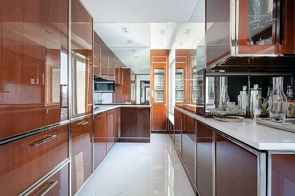 Sold by Sotheby's International Realty | media 5