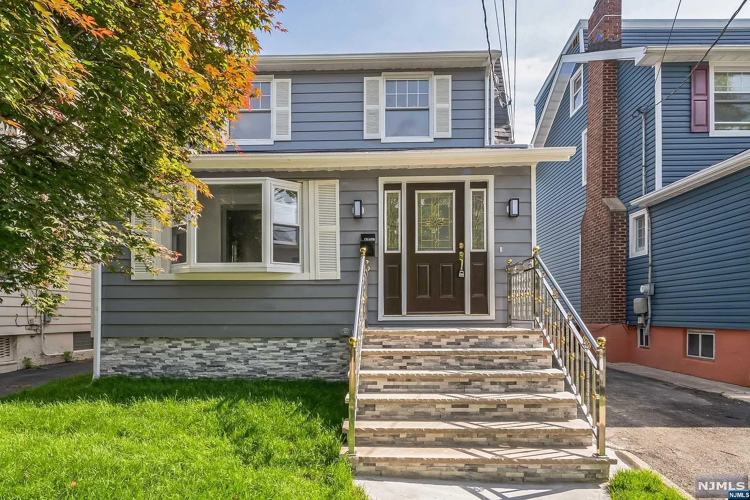 465 Beardsley Ave photo 1