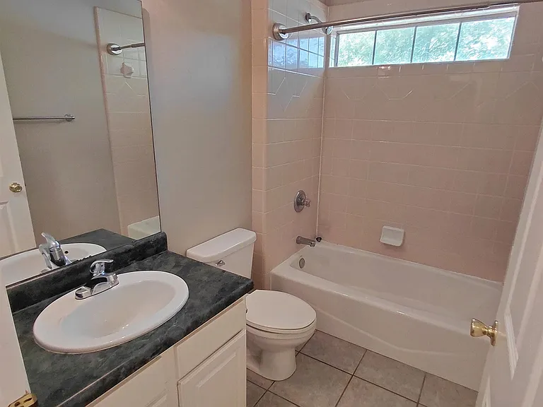 3508 Larkspur Ln — Photo 15