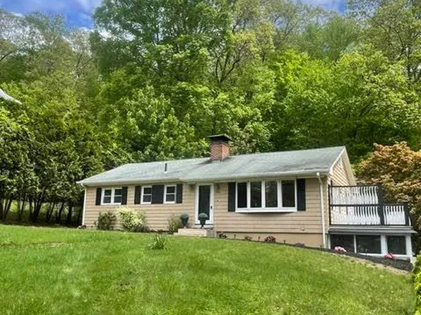 106 Lucas Park Road, Norwich, CT 06360