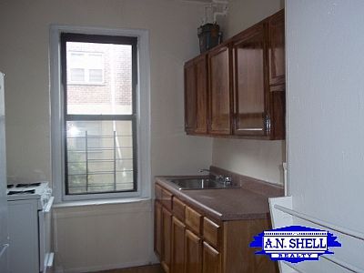 3rd image of 135 W 238th St APT 5H