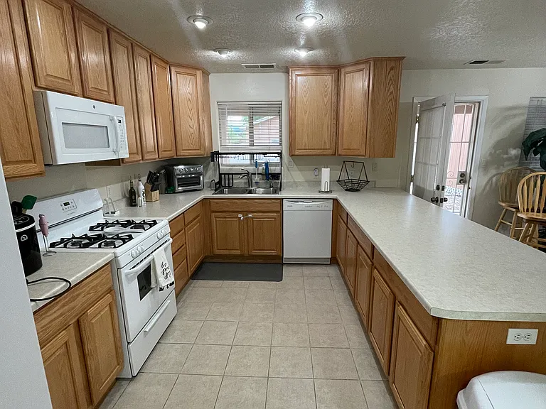 6231 Meteor Ct NW — Photo 7
