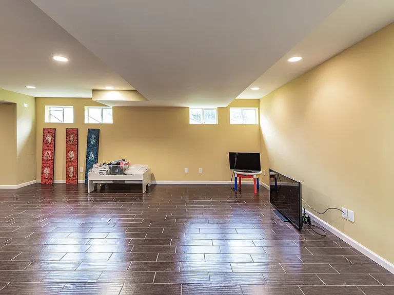 1508 Legacy Cir — Photo 35