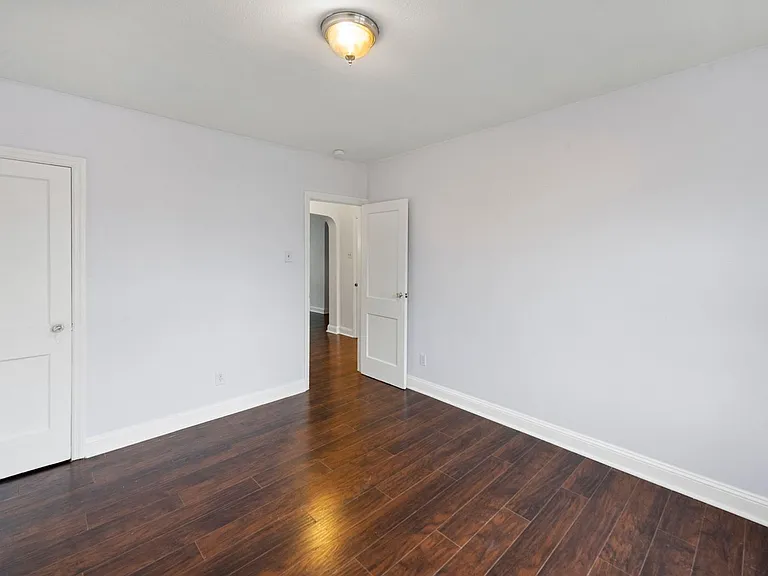 105 Saint Laurence Rd — Photo 17